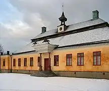 Manoir de Skogaholm (transplanté depuis le Närke) en hiver.