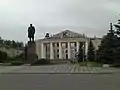 Statue de Lénine en face du palais de la culture