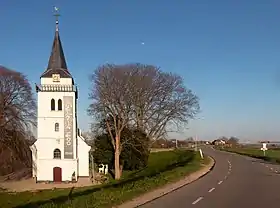 Slijk-Ewijk, l'église protestante dans la rue