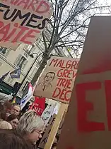 Slogans du cortège étudiant.