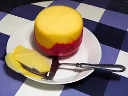 Un petit fromage Edam.