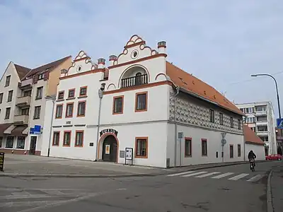 Place de la République : Maison Smrcek.