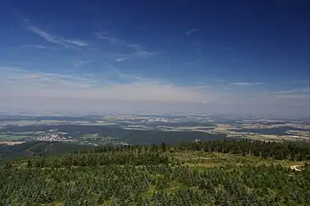 Vue générale depuis le mont Smrk (1124 m).