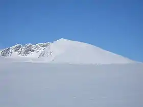 Vue du Snøhetta en hiver, point culminant du Dovrefjell.