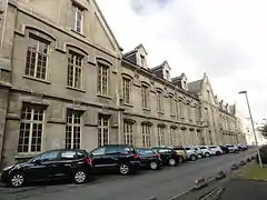 Centre hospitalier, anciens bâtiments.