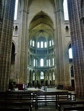 Le croisillon sud du transept.