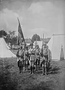 Garde au drapeau du 35e régiment d'infanterie.