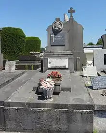 Tombe de Victor Brachelet au cimetière de Somain.