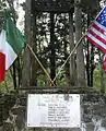 Monument érigé à Sommocolonia en hommage aux soldats morts lors de l'offensive allemande.