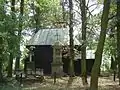 La chapelle en bois.