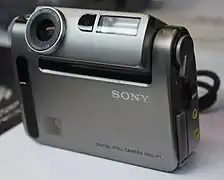 Cyber-shot DSC-F1 de 1996.