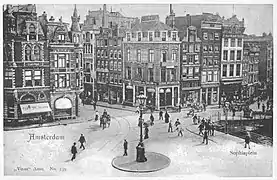 La Muntplein vers 1930, la carte postale notant Sophiaplein.