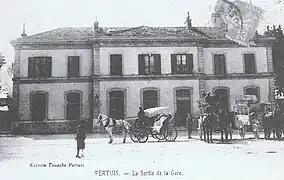 Sortie de la gare 1932