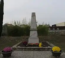 Soucieu-en-Jarrest - Monument aux morts