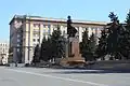 Statue de Lénine sur la place de la Révolution, érigée en 1959.
