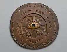 Fusaïole (Sulsultin[Quoi ?]), Chemainus, Salish de la côte (Amérindiens), XIXe s. Musée de Brooklyn