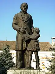 La statue de Jovan Jovanović Zmaj à Sremska Kamenica