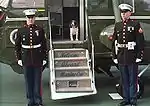 Spot, chien de George Bush fils dans Marine One.