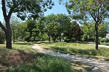 Le square au printemps.