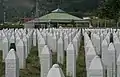 Pierres tombales musulmanes au mémorial du génocide à Potočari, près de Srebrenica