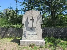 Stèle à la mémoire du 57e RI sur le mont Renaud à Noyon.