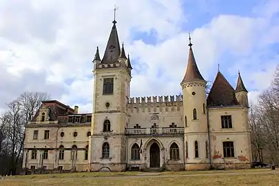 Le château de Stomersee en Lettonie.