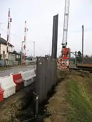 Renforcement par un voile étanche en palplanche métallique - Saint-Père-sur-Loire (2011)