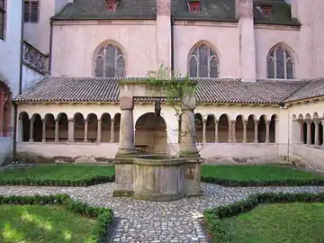 Église protestante Saint-Pierre-le-Jeunecloître