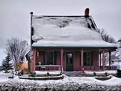 Vieille maison du village Boutique Suzanne Poissant Modiste à St-Valentin