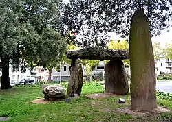 Image illustrative de l’article Dolmen des Trois Pierres (Saint-Nazaire)