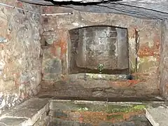 Intérieur de la grotte de Saint-Valbert.