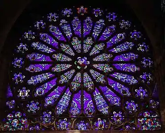 Rose du transept sud de la basilique Saint-Denis