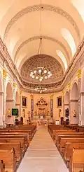 Intérieur de l'Eglise.