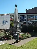 Le monument aux morts.