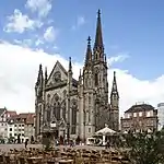 Mulhouse : temple protestant Saint-Étienne (1858-1869), vu de la place de la Réunion)