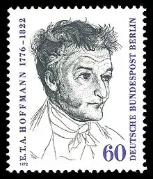 Timbre à l'effigie d'Hoffmann (1972). Le portrait de l'écrivain en noir et blanc occupe tout le centre du timbre. L'auteur a les cheveux ébouriffés et est imberbe. Il regarde sur la droite. Sur le côté gauche est écrit, de bas en haut : « E.T.A Hoffman, 1776-1822 » et sur le côté droit : « Deutsch Bundepost Berlin ». En bas à droite est indiqué le montant du timbre : « 60 » pfennigs.