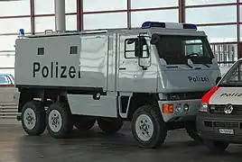 Bucher Duro de la police de Zurich (2007).