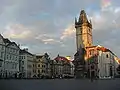 La Tour de l'Hôtel de ville est aujourd'hui intégrée dans un ensemble d'édifices gothiques et Renaissance