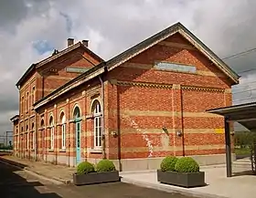 (nl) Station met woning van stationschef ca. 1904