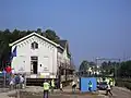 Déplacement du bâtiment de l'ancienne gare (24 août 2007)