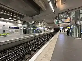 Quais de la station.