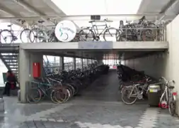 Ancien parking à vélos.