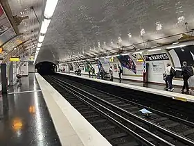 Quais de la station.