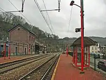 Intérieur de la gare, voies, quais et ancien bâtiment voyageurs