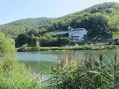 Station de traitement de l'eau de la Malate, au bord du Doubs.