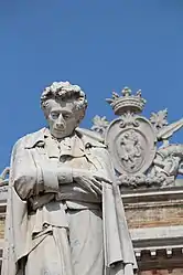 Statue de Leopardi