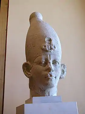 Sésostris III coiffé de la couronne blanche, Musée du Louvre.