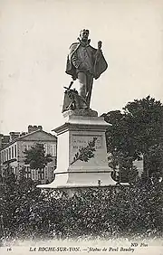 Statue de Paul Baudry« Monument à Paul Baudry à La Roche-sur-Yon », sur À nos grands hommes,« Monument à Paul Baudry à La Roche-sur-Yon », sur e-monumen