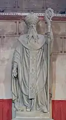 Statue à l'église Saint-Austremoine d'Issoire.
