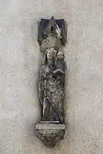 Statue de la Vierge à l'enfant« Statue de la Vierge à l'enfant », sur la plateforme ouverte du patrimoine, base Mérimée, ministère français de la Culture.